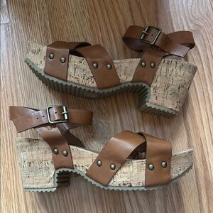 NEW Tru Comfort Foam Cork Platform Boho Sandals Sz 7.5